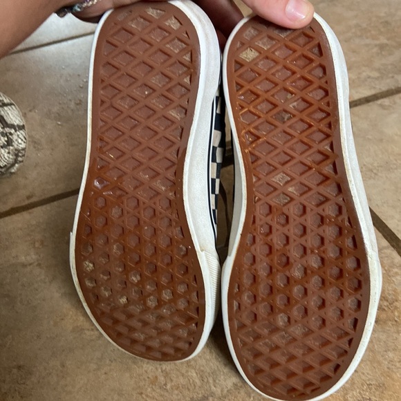 YOUTH VANS - Picture 3 of 6